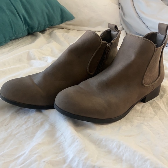 BOOTIES - Picture 5 of 6